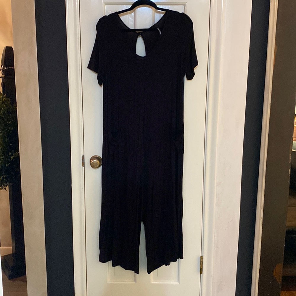 Black jumper size Large